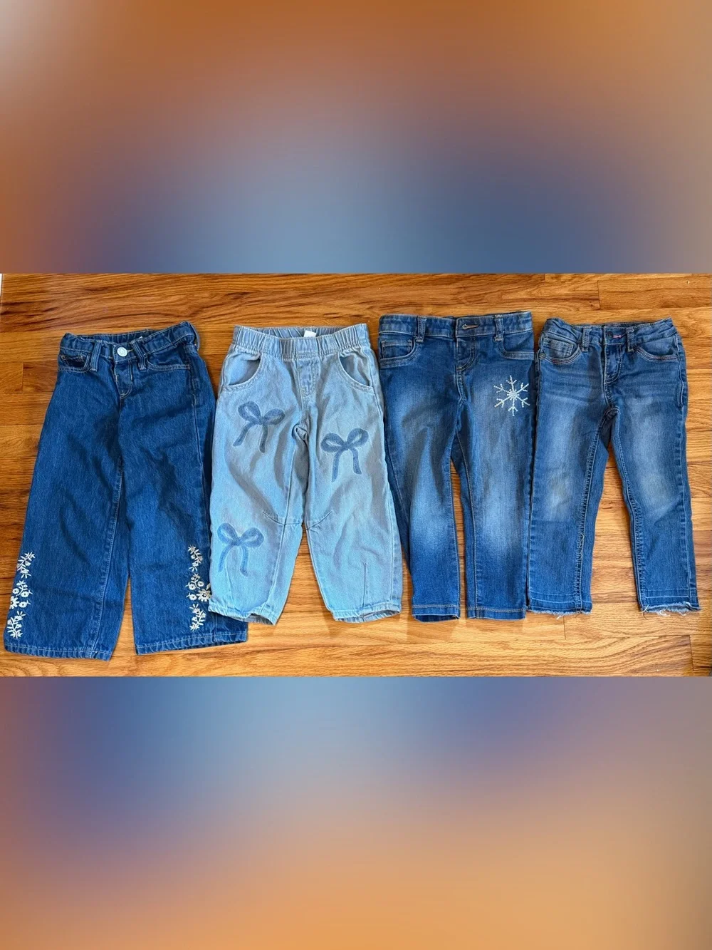 4 Pairs of Toddler Girls Jeans Wide Leg, Barrel and Skinny Size 4/4T